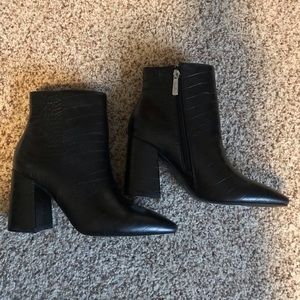 Never worn Nordstrom Rack heeled booties
